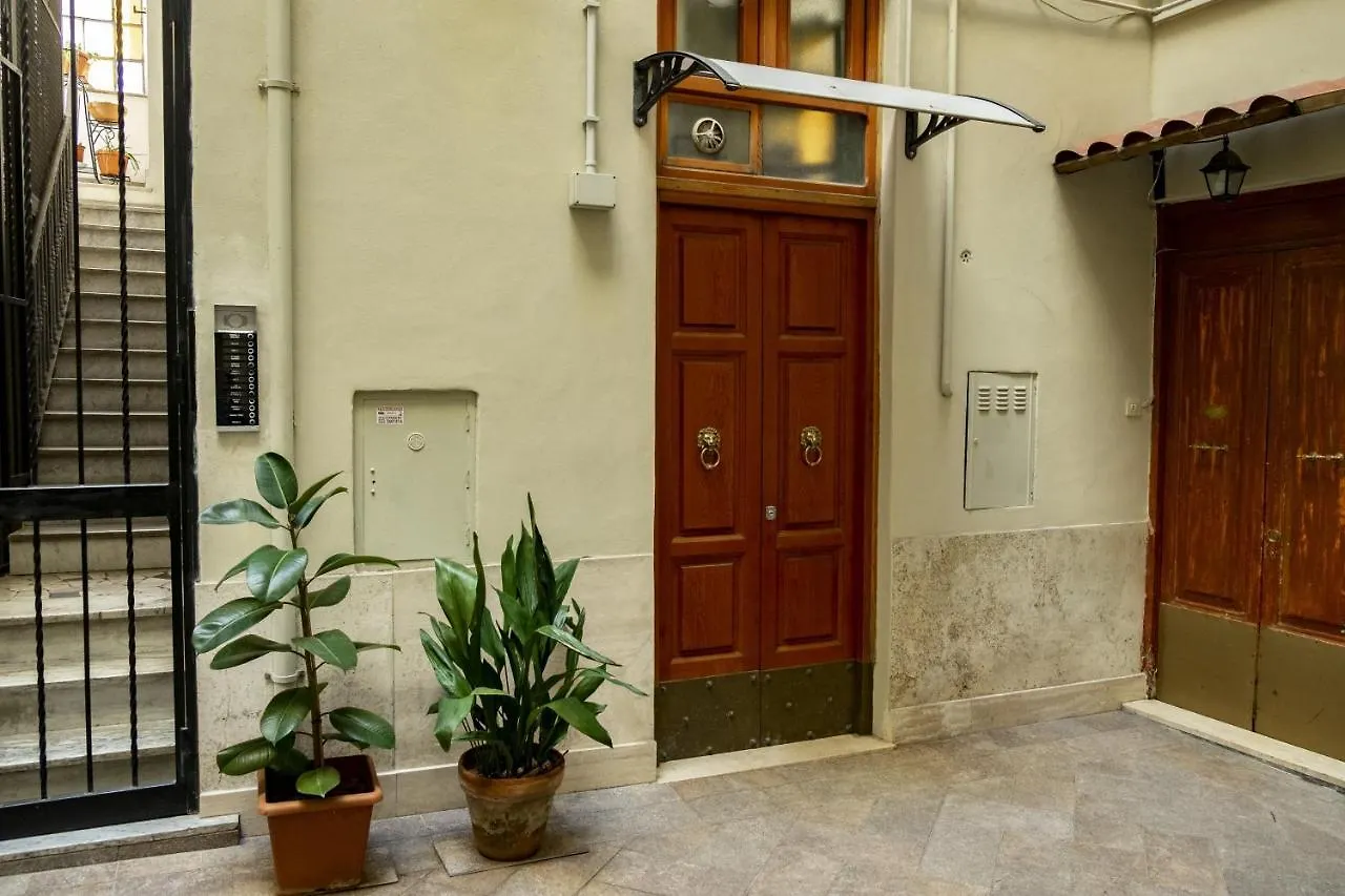 Casina Trastevere Řím 0*,  Itálie