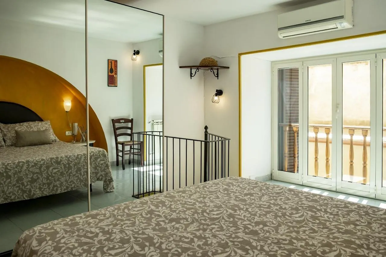 Casina Trastevere Rome 0*,  Italy